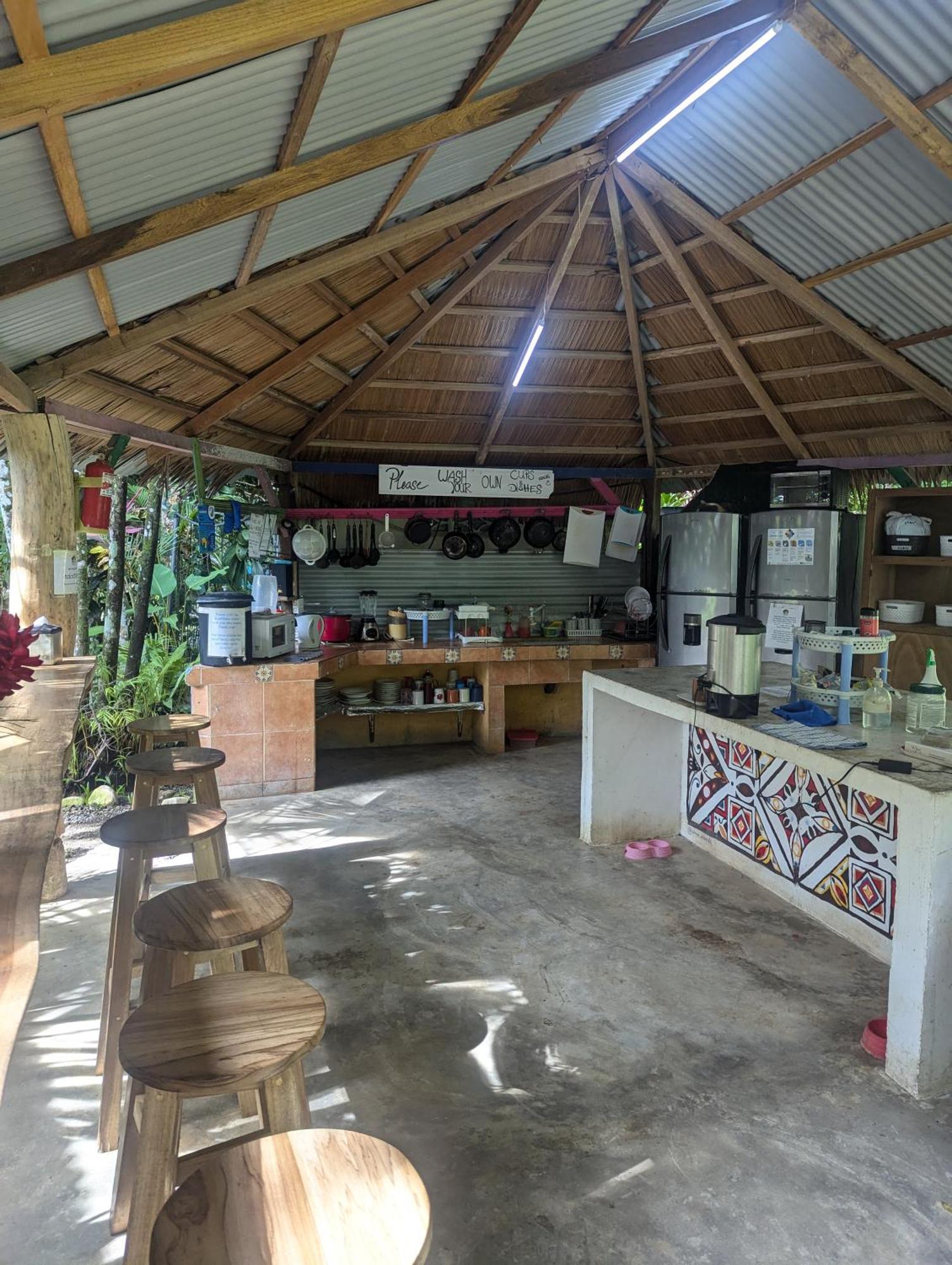 Tasty Dayz Hostel Puerto Viejo de Talamanca 外观 照片